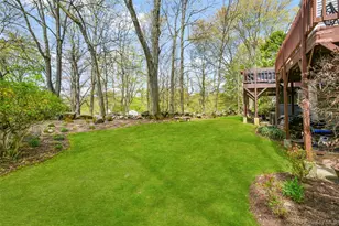 27 Top of the Ridge, Mamaroneck, NY 10543 - Photo 25