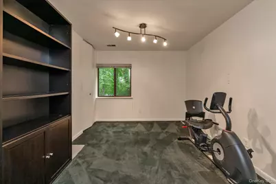 41 Spring Hollow, Roslyn, NY 11576 - Photo 15