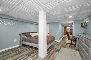 64-51 58th Rd, Maspeth, NY 11378 - Photo 15