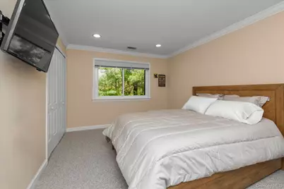 62 Wimbledon Drive, Roslyn, NY 11576 - Photo 19
