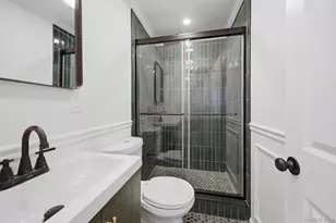 2257 Hampden Pl, Bronx, NY 10468 - Photo 33