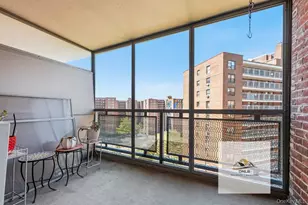 61-45 98th St, Rego Park, NY 11374 - Photo 21