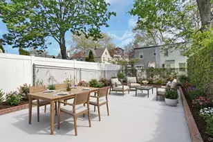 102-12 85th Rd, Richmond Hill, NY 11418 - Photo 21