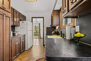 18 Ridge Rd, Mount Kisco, NY 10549 - Photo 13