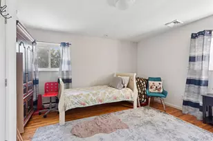 2701 S Seamans Neck Rd, Seaford, NY 11783 - Photo 17