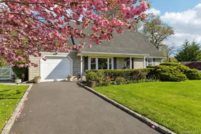 41 Orchid Road, Patchogue, NY 11772 - Photo 3
