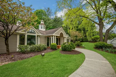 1102 Pondside Drive, White Plains, NY 10607 - Photo 3