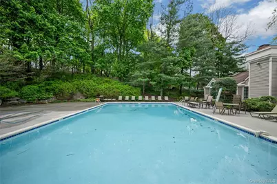 1102 Pondside Drive, White Plains, NY 10607 - Photo 29