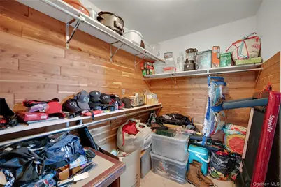1102 Pondside Drive, White Plains, NY 10607 - Photo 25