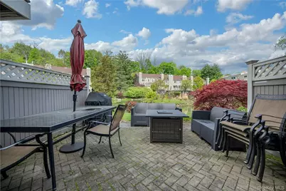 1102 Pondside Drive, White Plains, NY 10607 - Photo 23