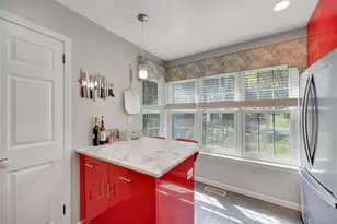 1102 Pondside Dr, White Plains, NY 10607 - Photo 13