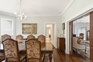 89 Duck Pond Rd, Glen Cove, NY 11542 - Photo 11