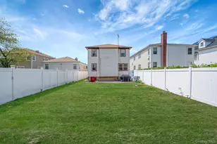 10-10 Bay 25th St, Far Rockaway, NY 11691 - Photo 27