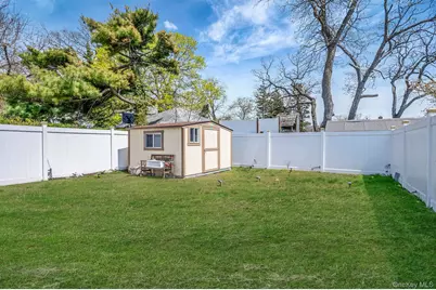 1010 Bay 25th Street, Far Rockaway, NY 11691 - Photo 29