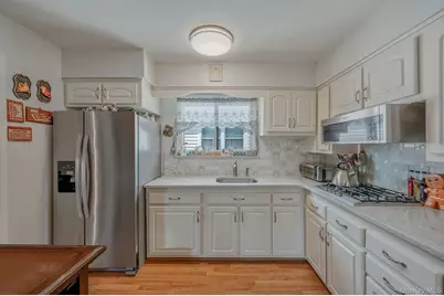 1010 Bay 25th Street, Far Rockaway, NY 11691 - Photo 5