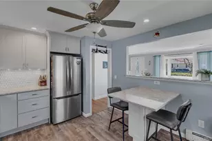 113 Roosevelt Ave, Islip, NY 11751 - Photo 9
