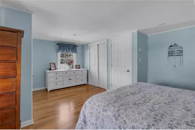 113 Roosevelt Avenue, Islip, NY 11751 - Photo 13
