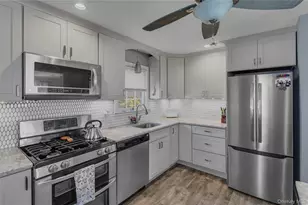 113 Roosevelt Ave, Islip, NY 11751 - Photo 7