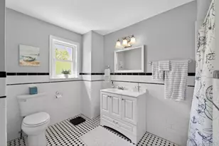 17 Riggs Pl, Locust Valley, NY 11560 - Photo 17