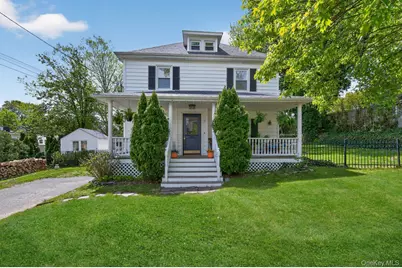 17 Riggs Place, Locust Valley, NY 11560 - Photo 1