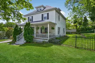 17 Riggs Pl, Locust Valley, NY 11560 - Photo 3