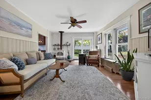 17 Riggs Pl, Locust Valley, NY 11560 - Photo 11
