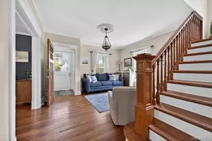 17 Riggs Pl, Locust Valley, NY 11560 - Photo 7