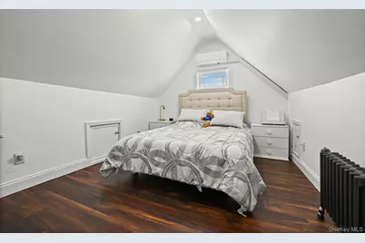 6 Dubonnet Road, Valley Stream, NY 11581 - Photo 9