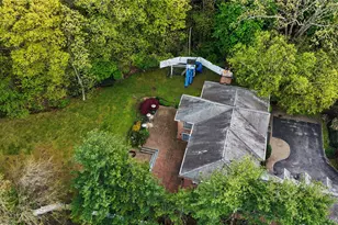 12 Chauncey Pl, Woodbury, NY 11797 - Photo 33