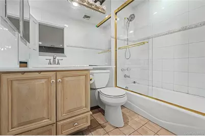 12 Chauncey Place, Woodbury, NY 11797 - Photo 21