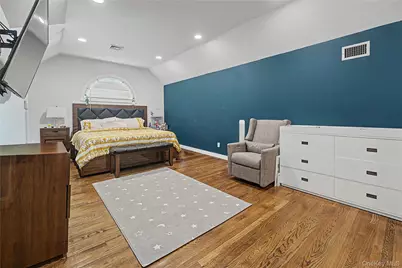 12 Chauncey Place, Woodbury, NY 11797 - Photo 17