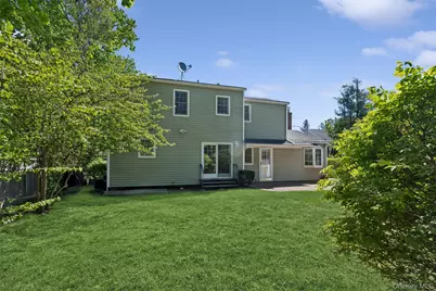 22 Baylis Place, Syosset, NY 11791 - Photo 7