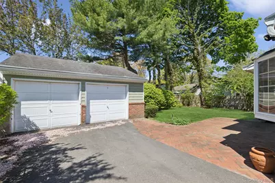 22 Baylis Place, Syosset, NY 11791 - Photo 5