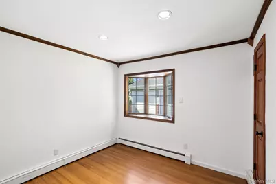 22 Baylis Place, Syosset, NY 11791 - Photo 19
