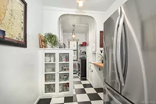 246 Bronxville Rd, Bronxville, NY 10708 - Photo 9