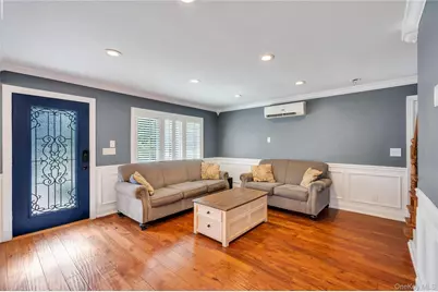 151 Poppy Avenue, Franklin Square, NY 11010 - Photo 11