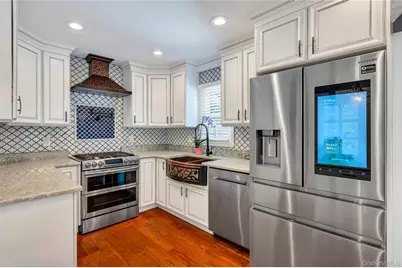 151 Poppy Avenue, Franklin Square, NY 11010 - Photo 21