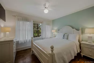 5A/5B Jessup Lane, Quogue, NY 11959 - Photo 9