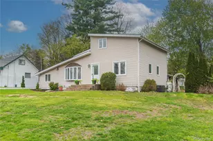 5 Laurie Ln, Newburgh, NY 12550 - Photo 3