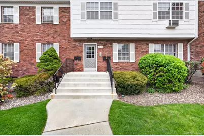 31 Doxbury Lane, Suffern, NY 10901 - Photo 3