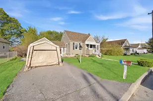 29 Lamport Ave, Port Jefferson Station, NY 11776 - Photo 15
