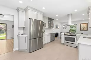 17 Cottage Pl, Katonah, NY 10536 - Photo 7