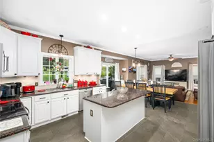 60 Idlewild Rd, Marlboro, NY 12542 - Photo 13