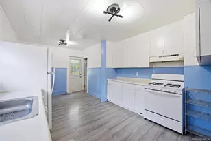 25 Lamport Ave, Port Jefferson Station, NY 11776 - Photo 11