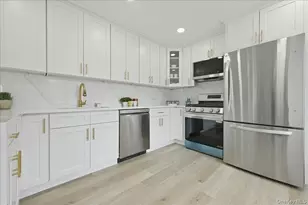 84 N Fordham Rd, Hicksville, NY 11801 - Photo 7