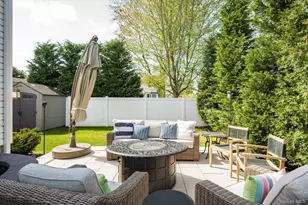 1 Catherwood Crescent, Melville, NY 11747 - Photo 27