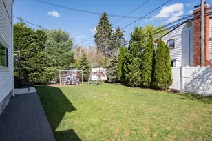 1 Catherwood Crescent, Melville, NY 11747 - Photo 25