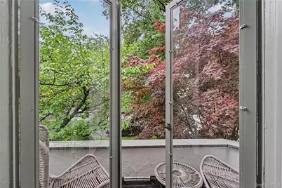 25 Vanderburgh Avenue, Larchmont, NY 10538 - Photo 27