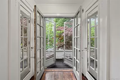 25 Vanderburgh Avenue, Larchmont, NY 10538 - Photo 25