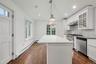 25 Vanderburgh Avenue, Larchmont, NY 10538 - Photo 11